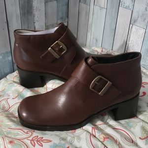 White Mountain shoe boots size 8M BNWT